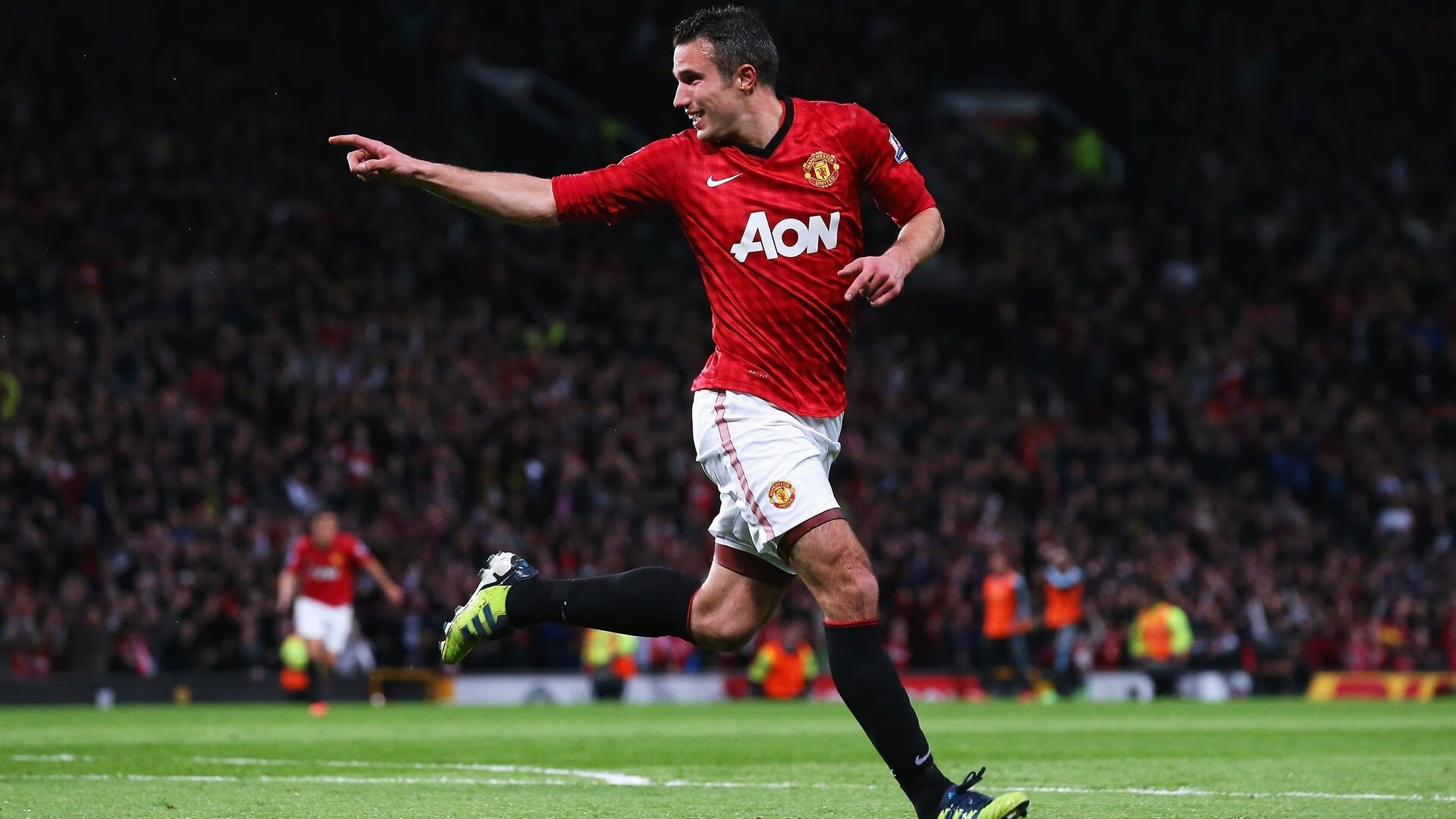 巴黎前场逼抢断球直接破门,巴黎遭遇联赛首败