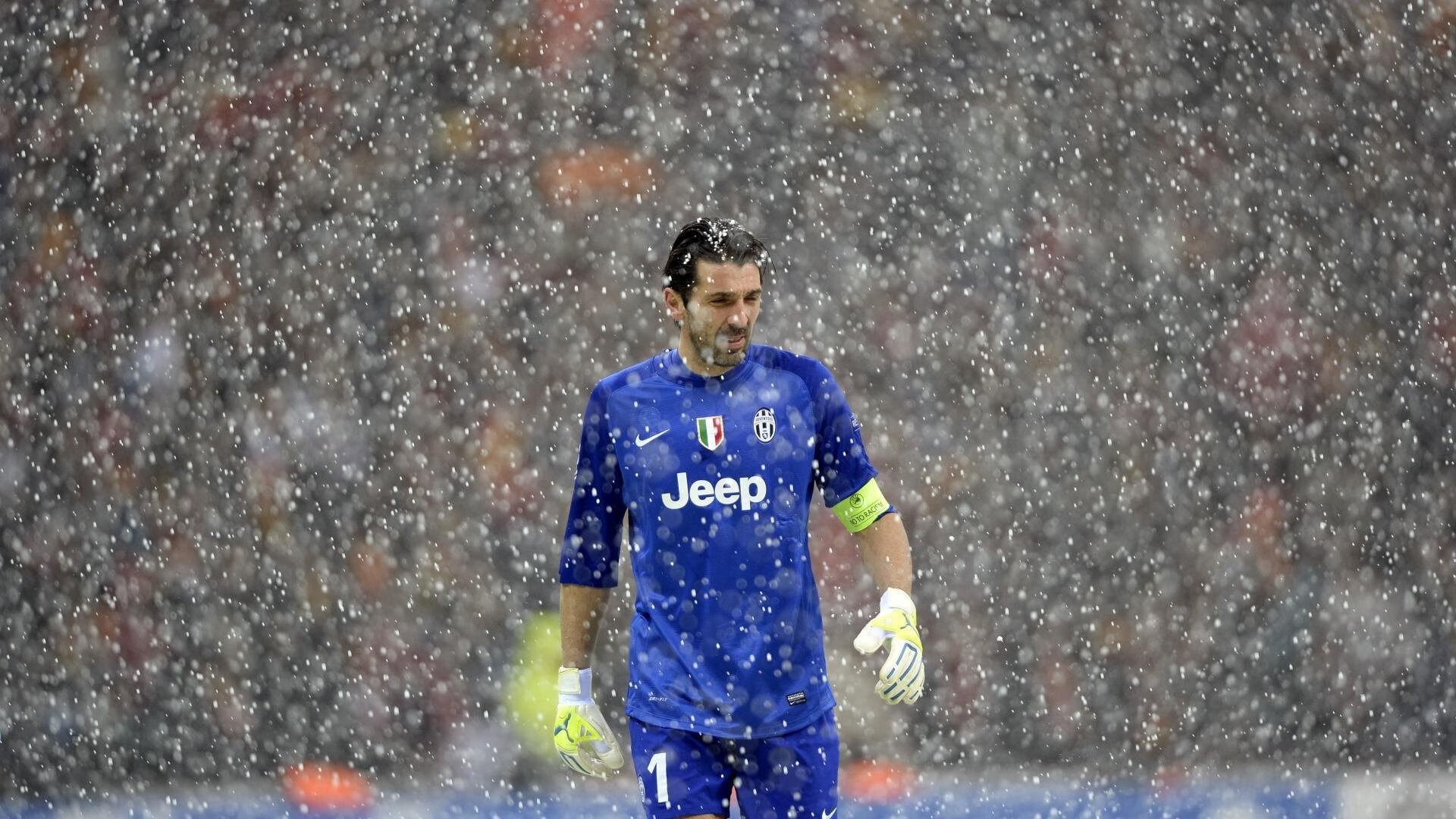 男子800自美队表现中规中矩，男子800米自由泳决赛直播